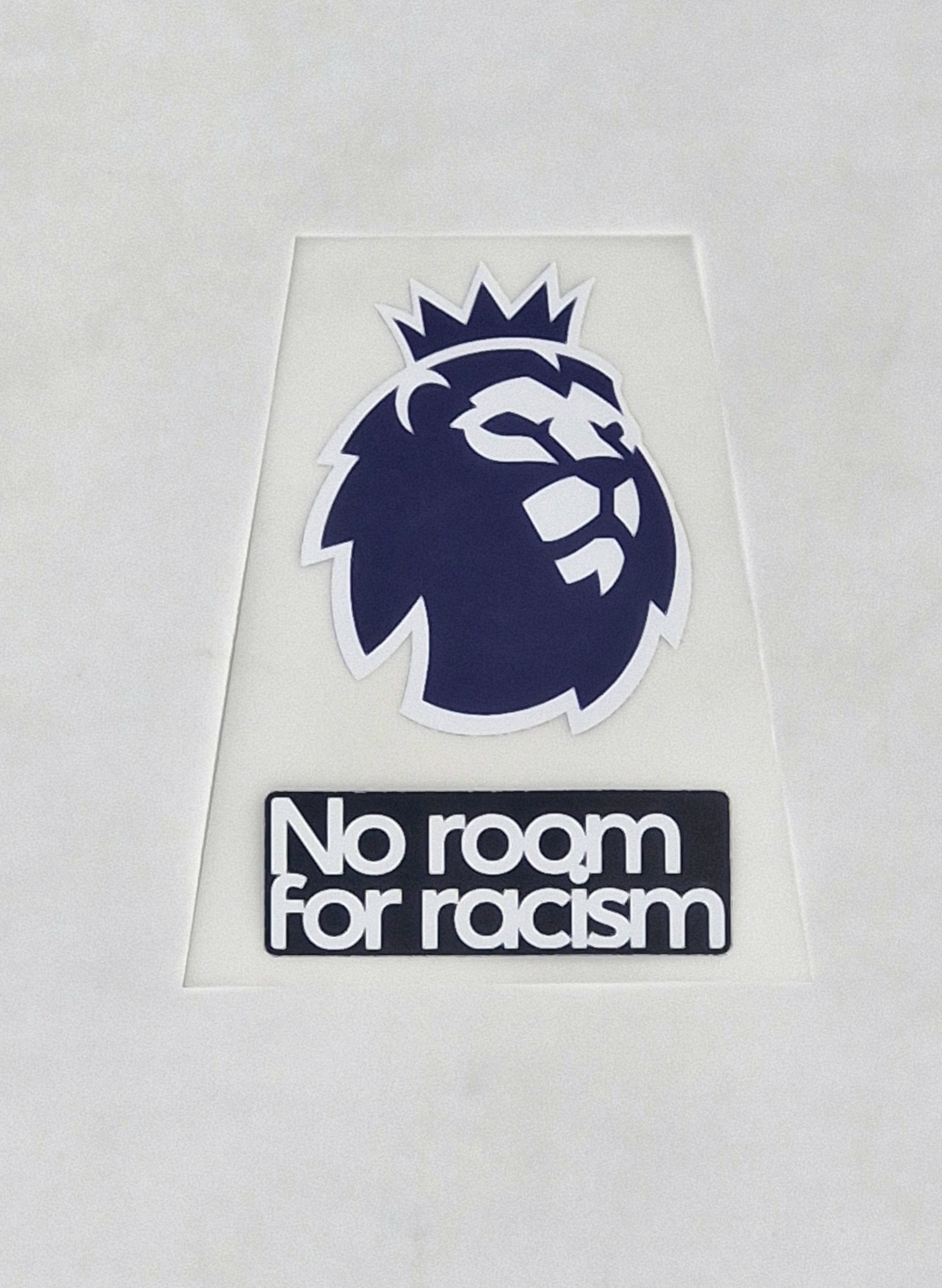 تگ پریمیرلیگ با No room for racism