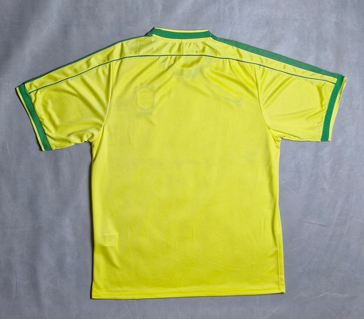 کیت سایز بزرگ برزیل 1998/2000