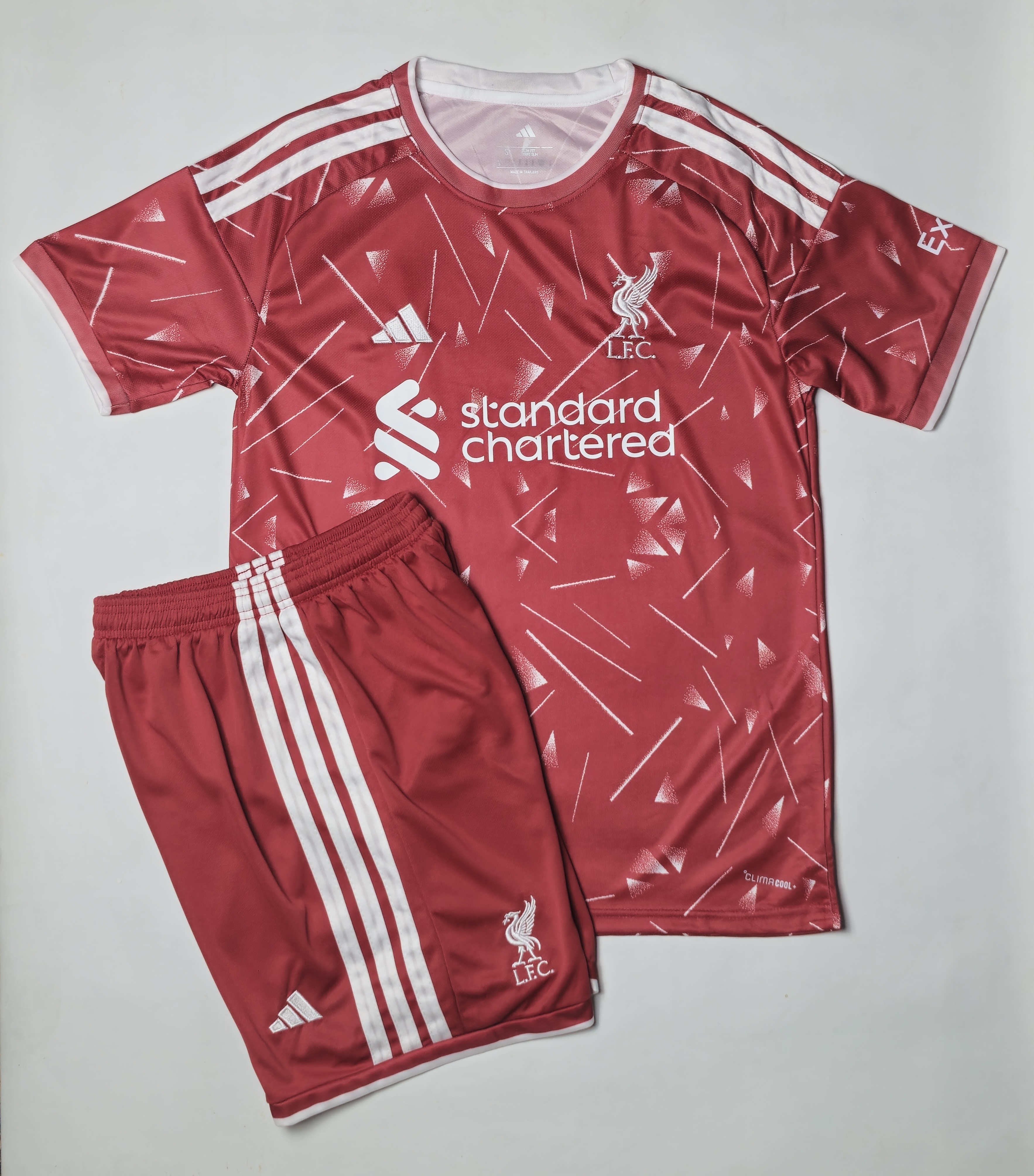 کیت هواداری اول لیورپول 2026/2027_Liverpool-Home-Fan-Kit-2026-2027