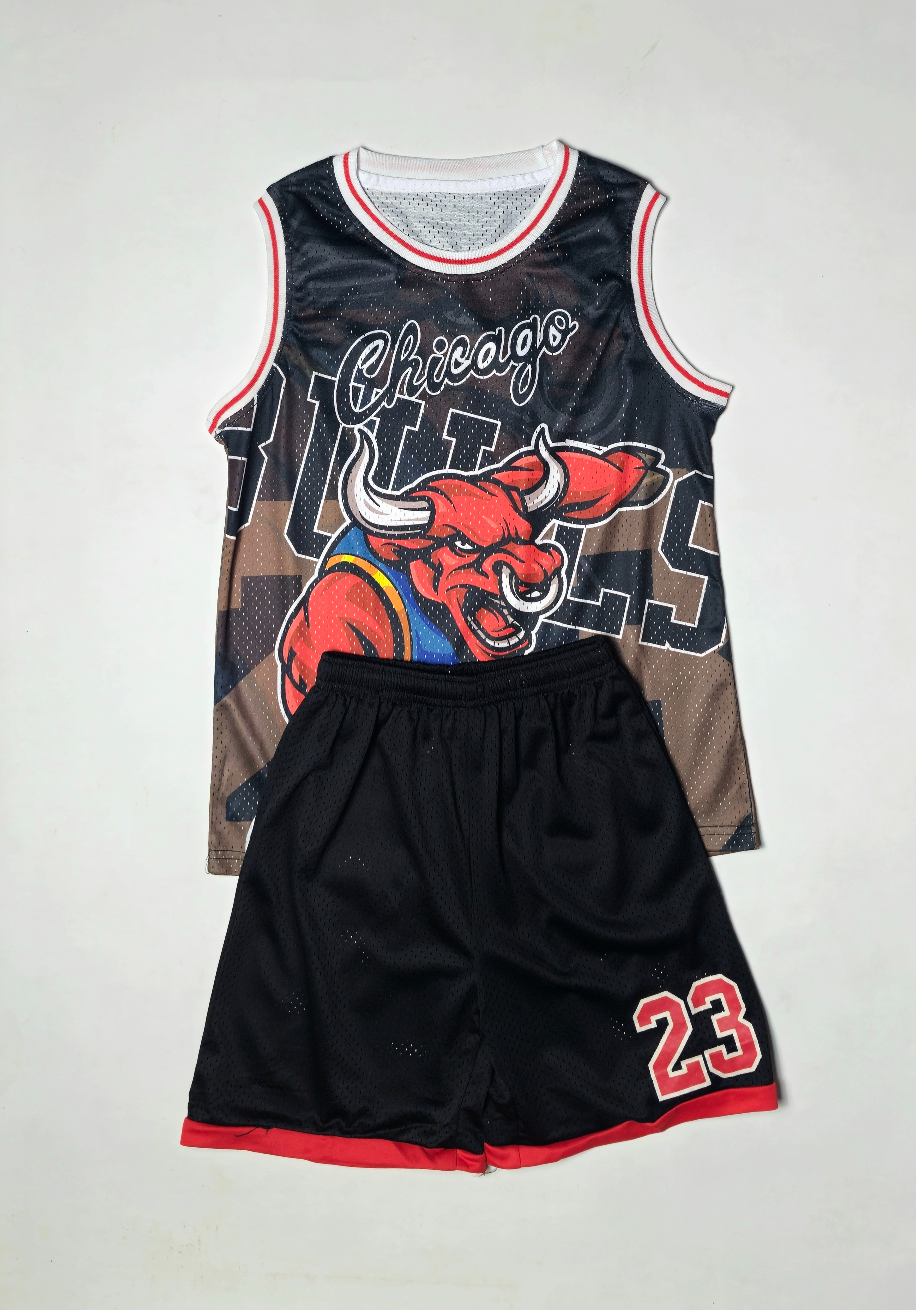 ست بسکتبالی بچگانه شیکاگو بولز طرح گاو_Chicago_Bulls_Kids_Michael_Jordan_23_Set