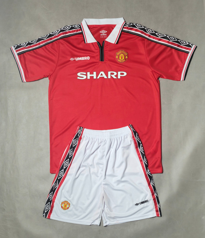 کیت سایز بزرگ اول منچستر یونایتد 1998/1999_manchester-united-1998-1999-plus-size-football-kit